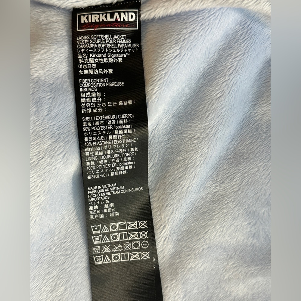 Kirkland signature Water-Repellent Wind Resistant Softshell fleece lined jacket - Picture 7 of 10